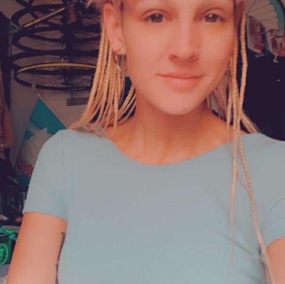 Meet your Posher, Hannah-lee - Picture 1 of 1